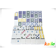 Venta caliente doble 9 de plástico barato colorido dominó